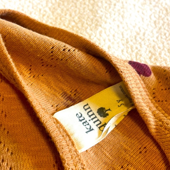 KATE QUINN | Apples 🍎 Tee - Picture 3 of 3